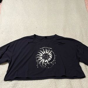 navy blue graphic crop top size large